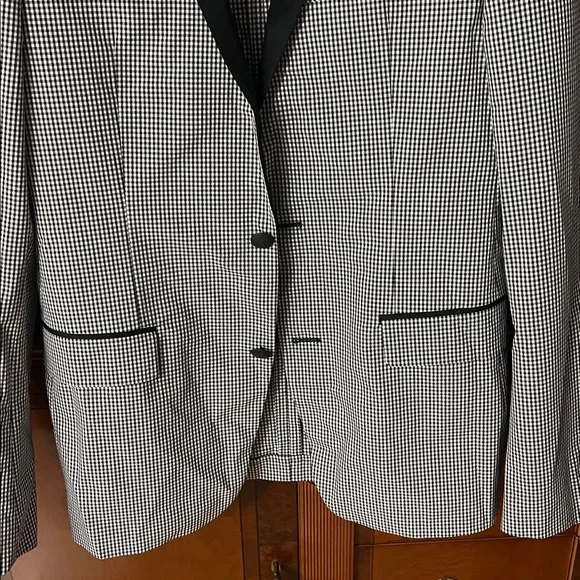 Zara Tuxedo Jacket. Sz 36 - Picture 3 of 5